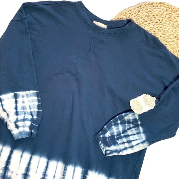 Altar’d State Long Sleeve Navy and Whites Tie Dye Long Sleeve Sweatshirt Dress - Picture 16 of 16